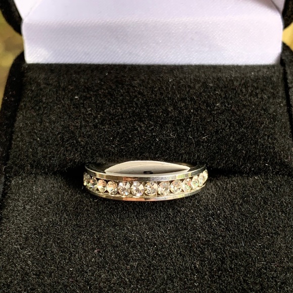 STAINLESS STEEL ETERNITY BAND - Picture 5 of 7